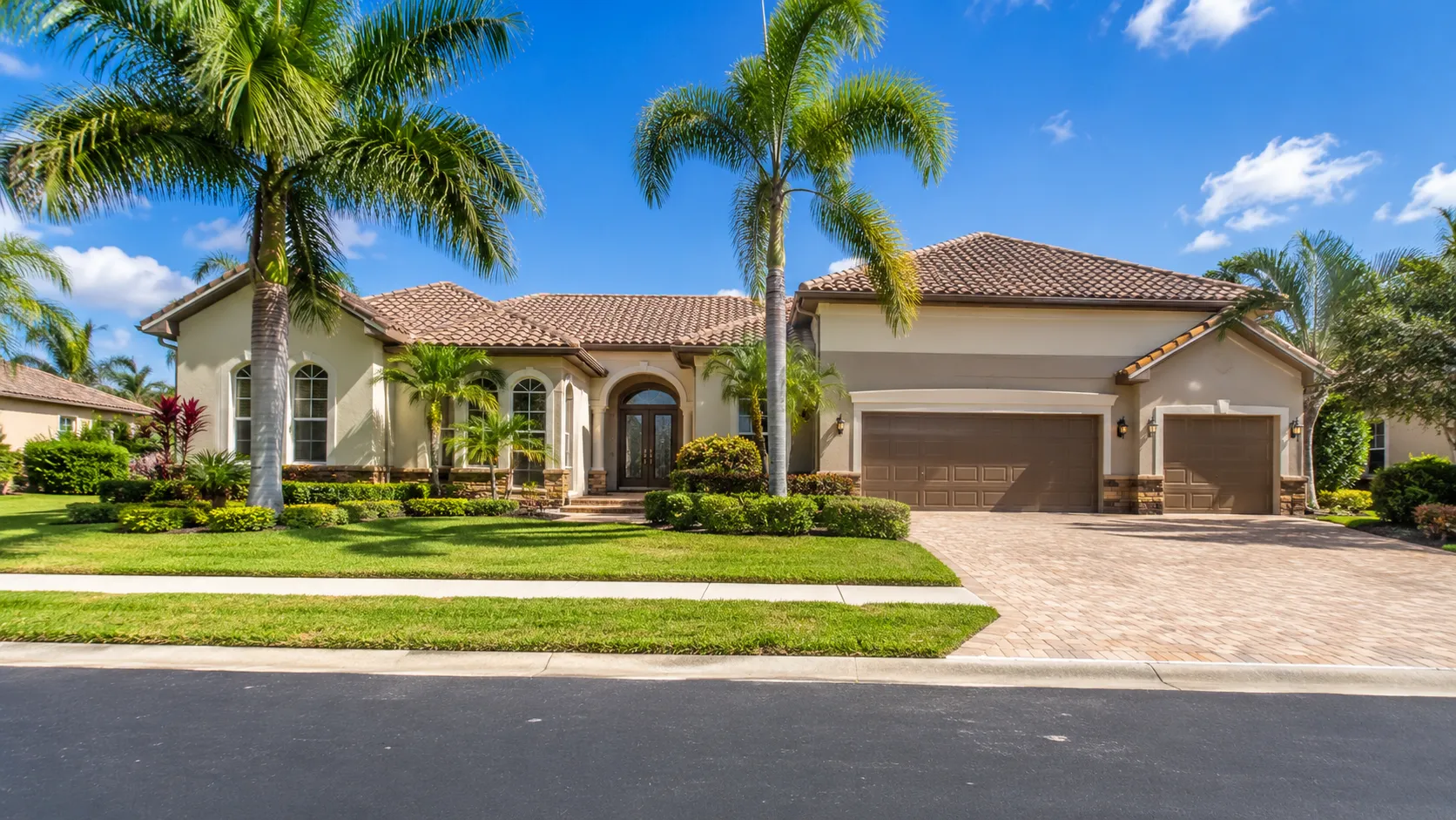 Golf community lifestyle in Dr. Phillips Orlando Florida