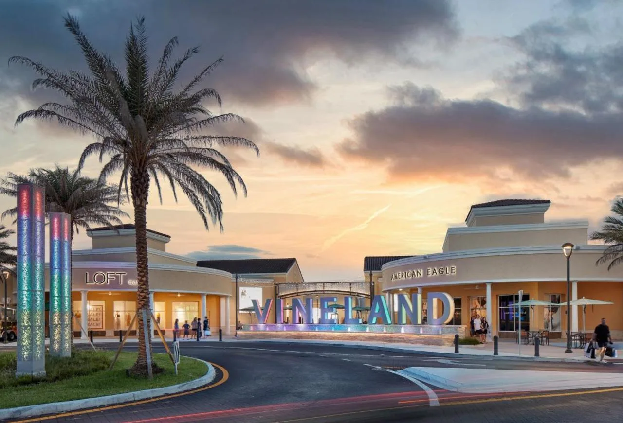 Vineland Premium Outlets shopping in southwest Orlando Florida 32836 zip code near Dr. Phillips and Lake Buena Vista